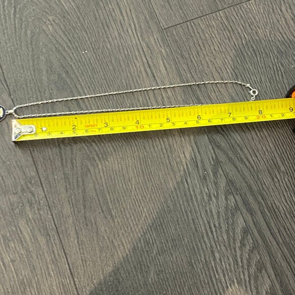 VINTAGE FORD GHIA FIESTA EMBLEM NECKLACE - Picture 5 of 7